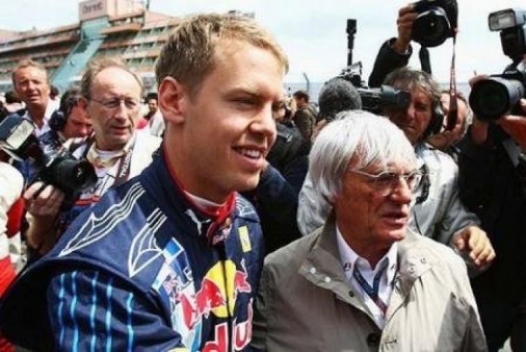 Foto: Ecclestone no ve a Schumi como campeón