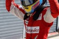 Foto 1 Increíble primera pole de Alonso vestido de rojo Increíble primera pole de Alonso vestido de rojo