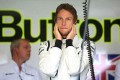 Foto 2 Jenson Button: si Renault no produjo un coche competitivo, no es nuestra culpa foto 1
