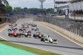 Foto 1 Los caóticos primeros minutos del GP de Brasil 2009 foto 1