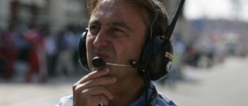 Adrián Campos niega que haya problemas para debutar en F1 en 2010