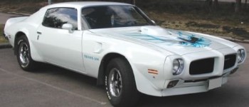 ASC hace un Pontiac Firebird Trans AM a partir de un Camaro moderno ASC hace un Pontiac Firebird Trans AM a partir de un Camaro moderno