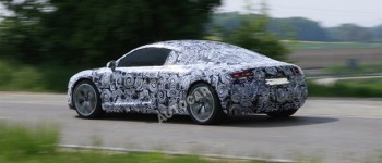 Audi comienza a probar en carretara el e-tron, su primer deportivo eléctrico.