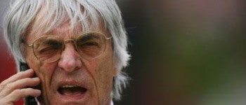Bernie Ecclestone cree que Schumacher podría entrar al podio