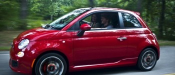 Chrysler lanza el 500 en Estados Unidos. Chrysler lanza el 500 en Estados Unidos.