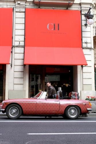 El coche Carolina Herrera recorre España El coche Carolina Herrera recorre España