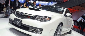 El Impreza WRX STI Carbon hace su aparición en Tokio. El Impreza WRX STI Carbon hace su aparición en Tokio.