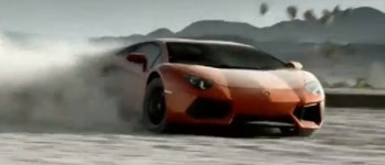 El Lamborghini Aventador LP700-4 contra la naturaleza El Lamborghini Aventador LP700-4 contra la naturaleza