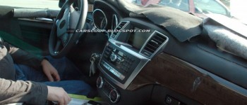 El Mecedes ML 2012 muestra su interior El Mecedes ML 2012 muestra su interior
