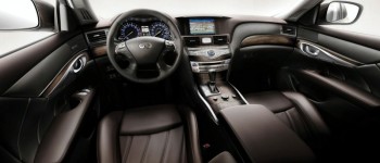 Especial Pebble Beach: Infiniti muestra el nuevo M sedán. Especial Pebble Beach: Infiniti muestra el nuevo M sedán.
