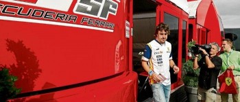 Fernando Alonso ya ha decidido su equipo para 2010