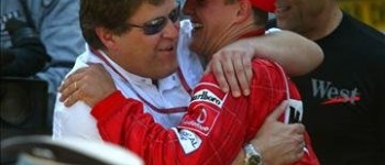 Haug admite que Mercedes intentó fichar antes a Schumacher