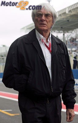 McLaren y Renault amenazaron a Ecclestone con no viajar a Melbourne