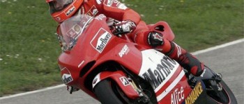 Michael Schumacher se lleva un buen susto Michael Schumacher se lleva un buen susto