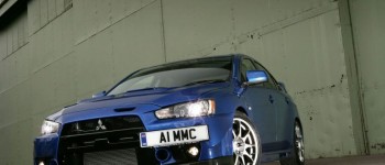 Mitsubishi Lancer EVO X FQ-400 lanzado en el Reino Unido