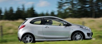 Nuevo Mazda2 MZ-CD Nuevo Mazda2 MZ-CD