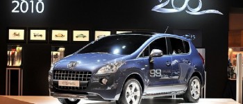 Peugeot 3008 HYbrid4 : el primer crossover híbrido diesel del mundo. Peugeot 3008 HYbrid4 : el primer crossover híbrido diesel del mundo.