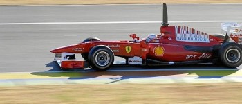 Primeras imágenes de Alonso pilotando el Ferrari F10 Primeras imágenes de Alonso pilotando el Ferrari F10