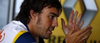 Renault le recuerda sus orígenes a Fernando Alonso