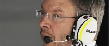 Ross Brawn: Schumacher obtendrá una victoria en su regreso a la F1