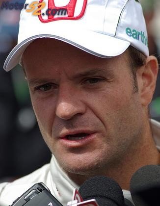 Rubens Barrichello es pretendido por dos equipos Rubens Barrichello es pretendido por dos equipos