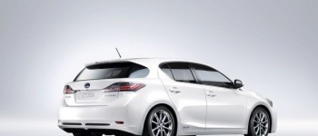Toyota pone sus fichas en los coches ecológicos y las economías emergentes. Toyota pone sus fichas en los coches ecológicos y las economías emergentes.