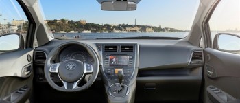 Toyota Verso S, primeras imágenes oficiales. Toyota Verso S, primeras imágenes oficiales.