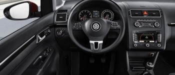 Volkswagen Touran 2011 desde 21.110 euros Volkswagen Touran 2011 desde 21.110 euros