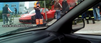 Ya tenemos el primer Ferrari 458 chocado en las calles. Ya tenemos el primer Ferrari 458 chocado en las calles.