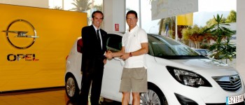Fabio Capello elige al Opel Meriva para su estadía española