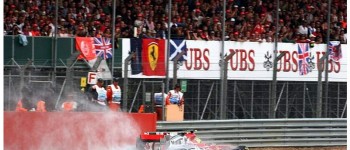 Mclaren con problemas: La mala suerte se ha cebado con Hamilton y sobre todo con Button