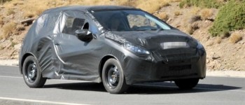 Peugeot 208 tres puertas espiado en pruebas
