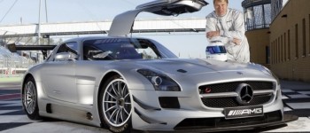 Mika Hakkinen vuelve a correr al mando de un Mercedes SLS AMG Mika Hakkinen vuelve a correr al mando de un Mercedes SLS AMG