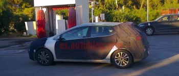 El Kia Cee´d 2012 de pruebas por Almería El Kia Cee´d 2012 de pruebas por Almería