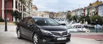 Lista de equipamiento del Toyota Avensis 2012