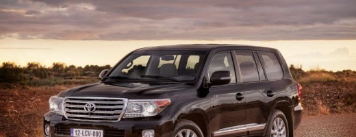 Esta es la nueva cara del Toyota Land Cruiser 2013
