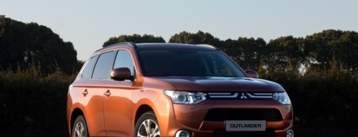 Mitsubishi revela la primera imagen del Outlander 2013 Mitsubishi revela la primera imagen del Outlander 2013