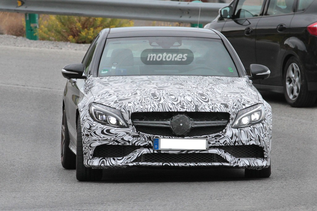 exclusiva-mercedes-clase-c-450-amg-sport