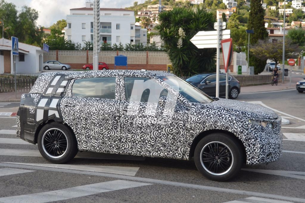 honda-crossover-2017-201522896_2.jpg