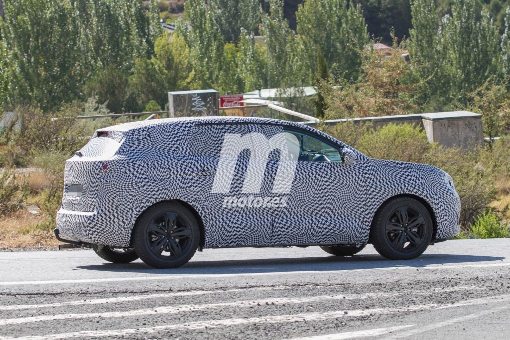 peugeot-3008-2017-prototipo-201522880_7.jpg