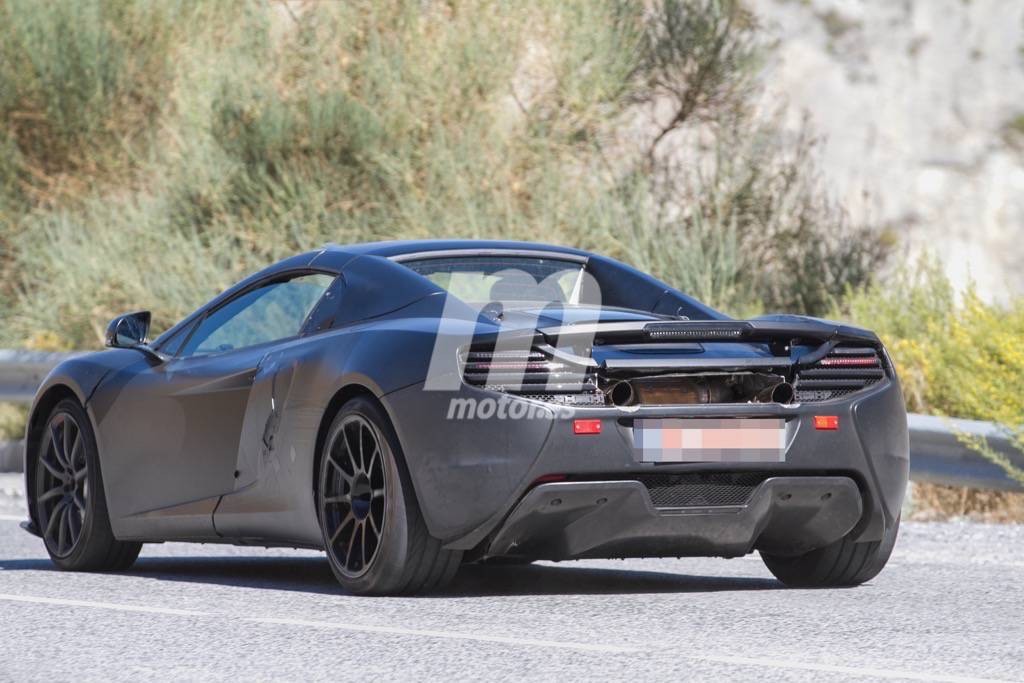 mclaren-675-lt-spider-201524108_1.jpg