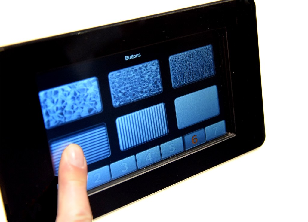 Bosch inventa la primera pantalla táctil con botones en relieve Bosch inventa la primera pantalla táctil con botones en relieve
