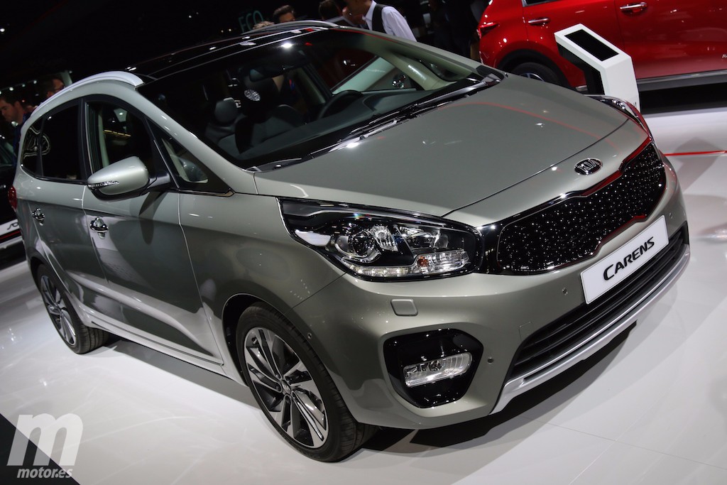 Kia Carens 2017: el monovolumen estrena imagen y ...