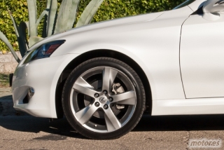 Lexus IS 250C 23
