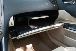 Lexus IS 250C 54