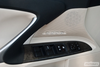 Lexus IS 250C 63