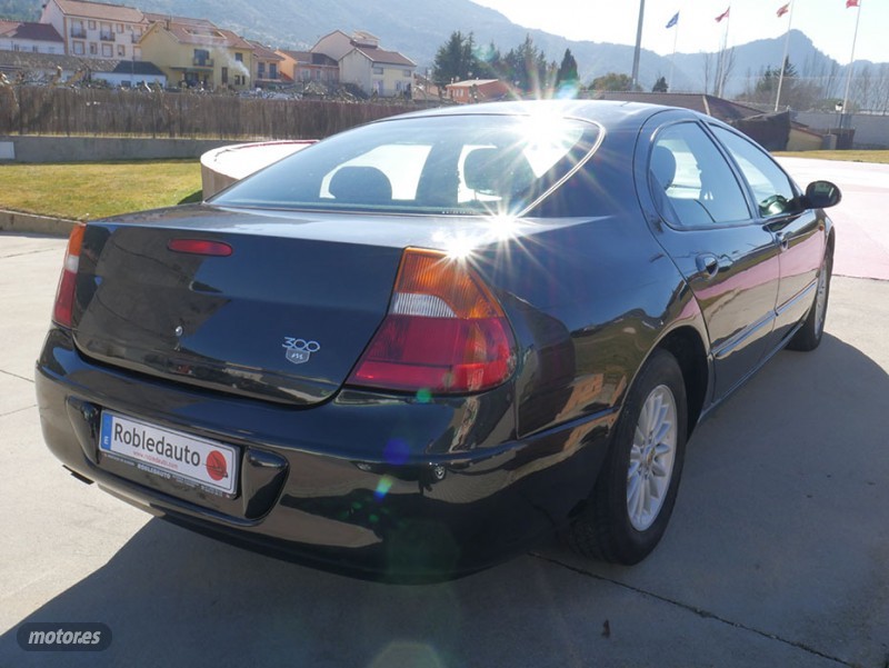chrysler 300 m 1999 / 165.297km. foto grande (2)