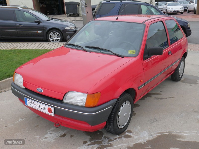 Fiesta 2015 cierre centralizado  de segunda mano - ford fiesta 1992 / 108.088km.
