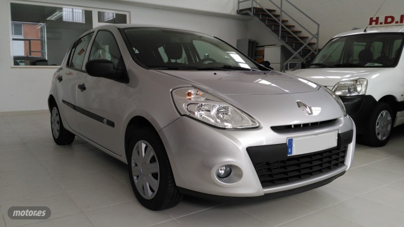 Renault clio elevalunas electrico  de segunda mano - renault clio 2012 / 76.415km.