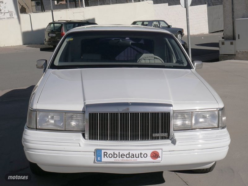 lincoln town car 1992 / 23.474km. foto grande (2)